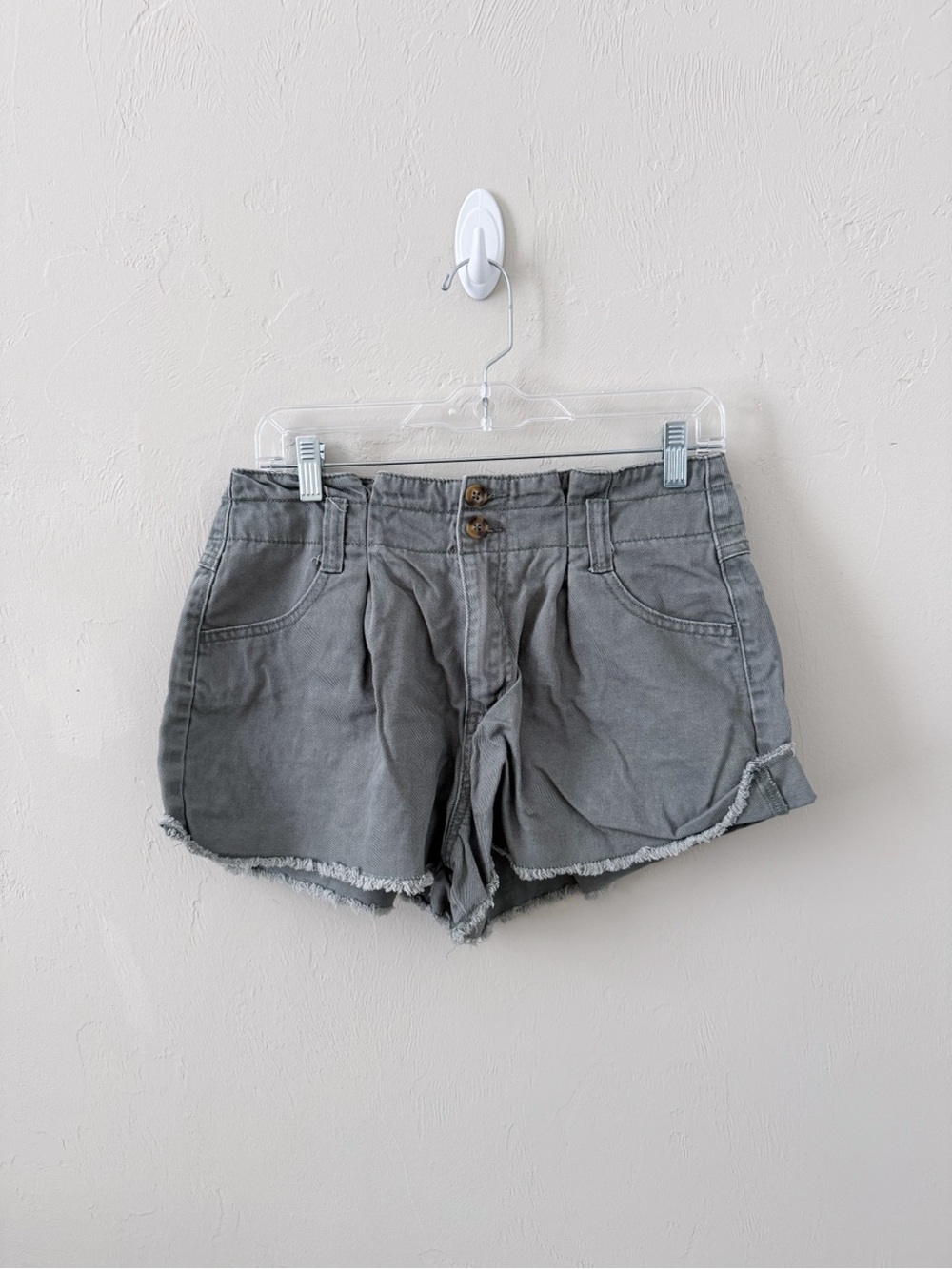 Forever 21 Women's Casual Frayed Hem Shorts - Green